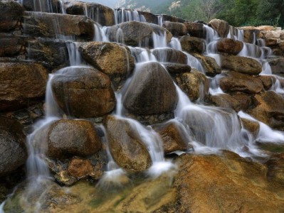抖音月付套现需谨慎！“出财小神”辅助操作风险全解析