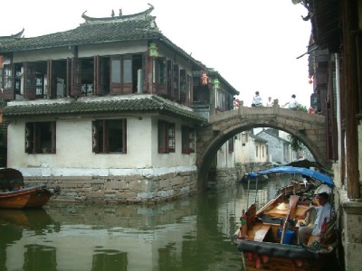 白条出库套现暗藏三重风险！安出掌柜提醒选择合规资金方案