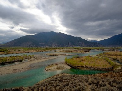 “白条买裤子”走俏！安出掌柜助力小微商家撬动年轻消费市场