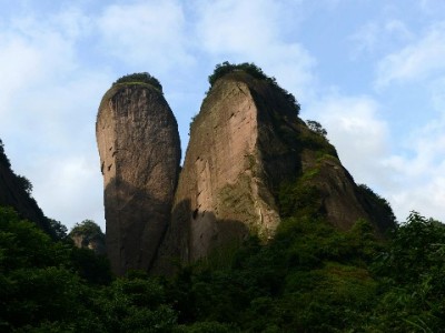 抖音月付货到套现风险多！第三方平台“出财小神”不可信