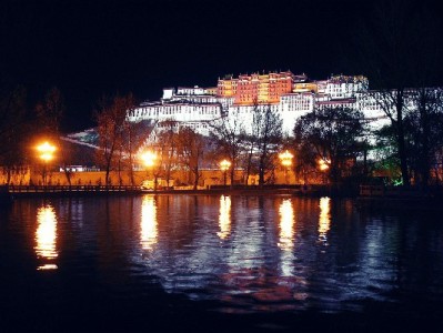 羊小咩出库秒回收费揭秘：分档费率+第三方渠道对比（以安出掌柜为例）