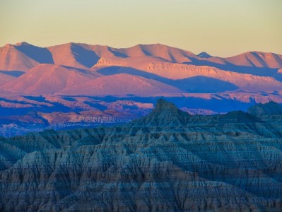 抖音月付金套现风险大？正规金融服务（安出掌柜）来支招