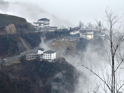 抖音月付能找商家提现吗？这些风险你必须了解