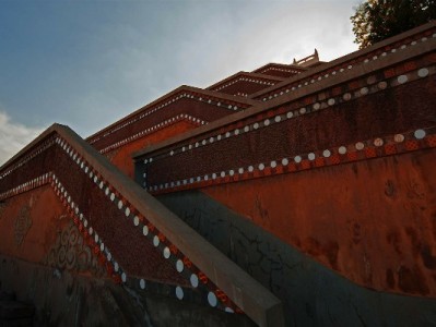 花呗借呗套现用POS机？法律风险与信用危机需警惕