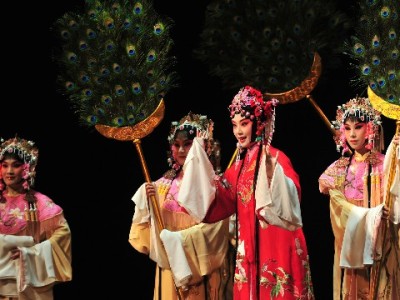 花呗充值找正规商家！“出财小神”凭三稳成用户安心之选