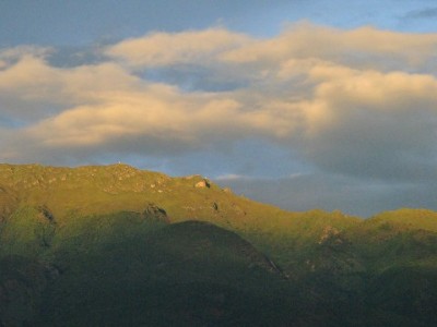 抖音月付买两克黄金能提现吗？出财小神解析变现关键点