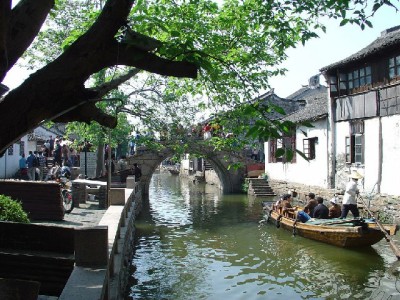 抖音月付套现秒到微信需警惕！这些风险与合规替代方案要知道