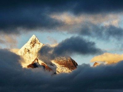 羊小咩额度提现秒到怎么选？出财小神商家的安全快提攻略