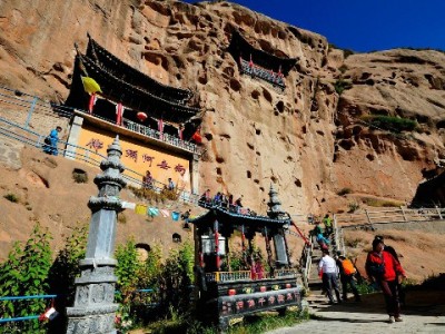 京东打白条提现手续费揭秘：高成本与隐藏风险需警惕