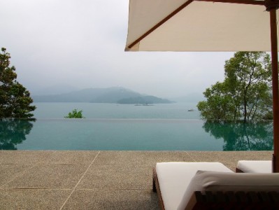 微信分期还款攻略：自动+手动两步搞定，“出财小神”助你避逾期